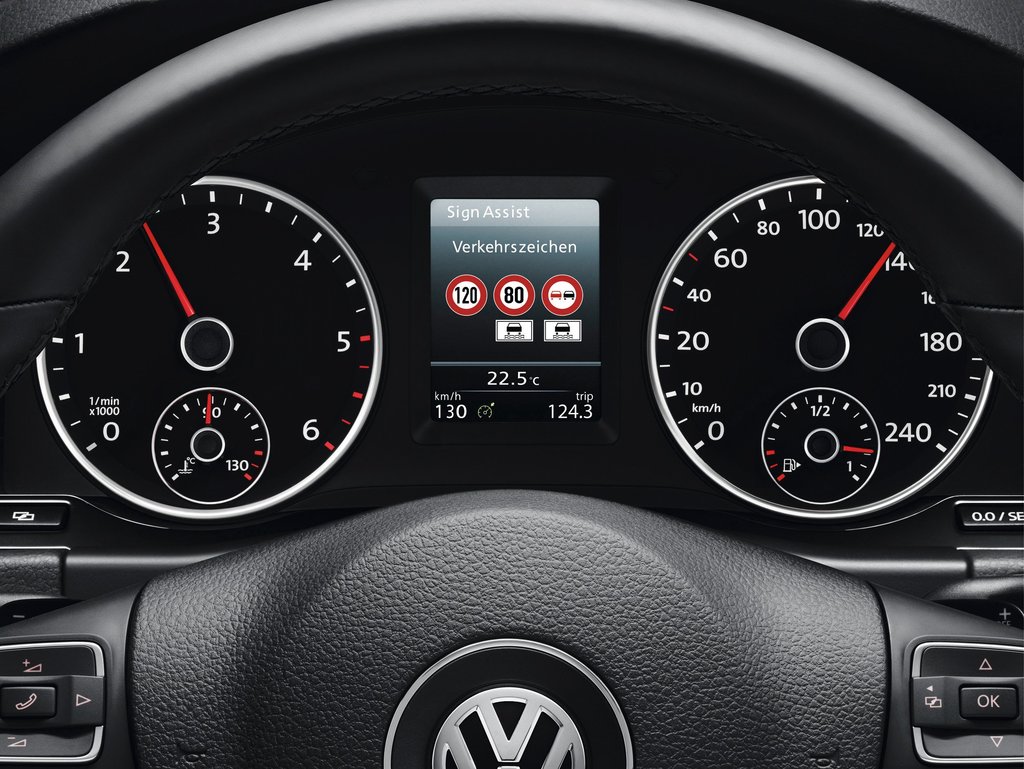 VW Assistenzsysteme Verkehrszeichenerkennung